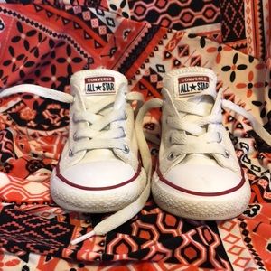 White Toddler Converse size 7